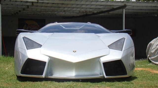 Lamborghini Reventon стал жертвой \"фальшивомонетчиков\"