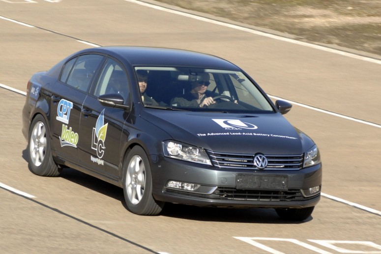 В Женеве покажут VW Passat с новой \"зеленой\" технологией