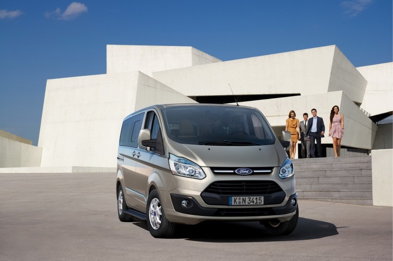 Новый микроавтобус Ford Tourneo будут выпускать в Турции