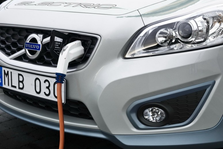 Директор Volvo раскритиковал стратегию ЕС по сокращению выбросов СО2