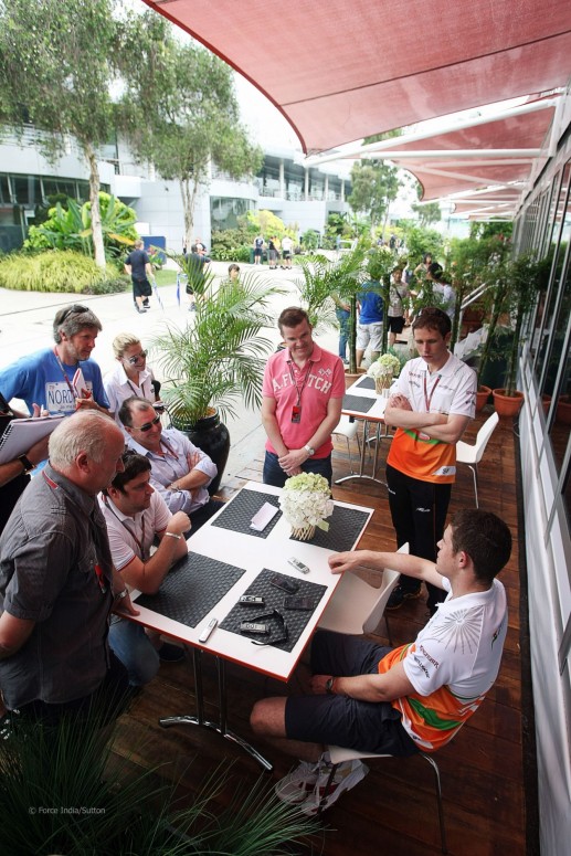 За кадром Гран-При Малайзии 2012: фоторепортаж