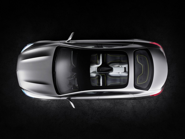 Снимки Mercedes CSC появились в интернете: «четырехдверное купе»