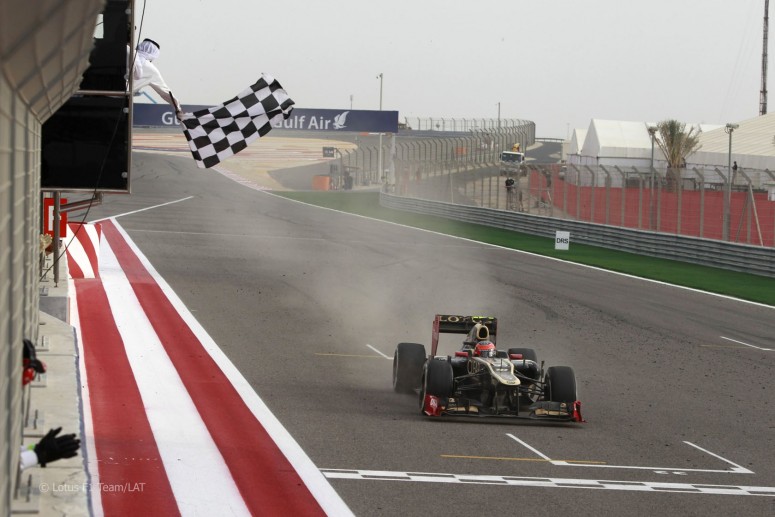 За кадром Гран-При Бахрейна 2012: фоторепортаж