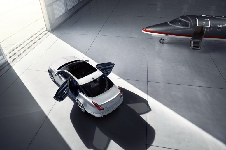 Jaguar представил новый флагманский XJ серии Ultimate Edition [видео]