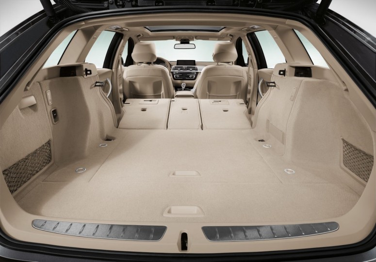 BMW выпускает универсал 3-Series Sports Wagon 2013