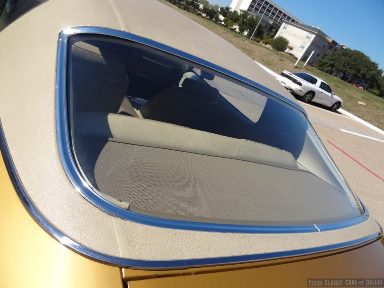 Pontiac Firebird в идеальном состоянии продают на eBay за 20 тысяч [видео]