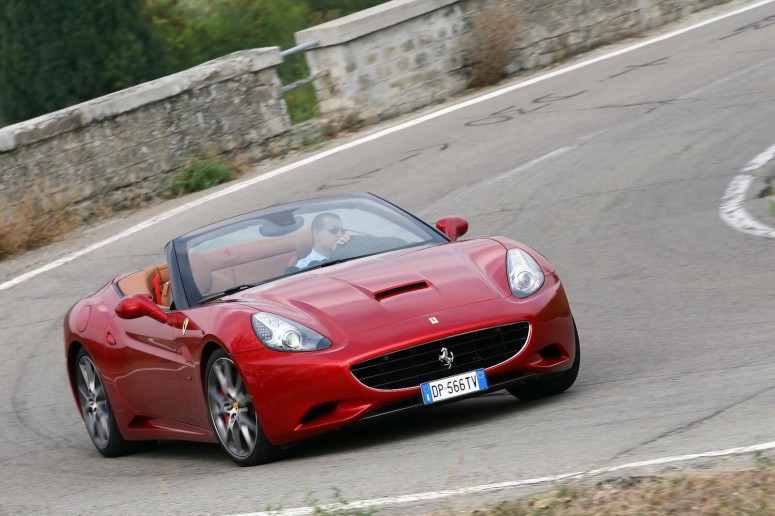 Ferrari отзывает 206 автомобилей из-за дефектов коленчатого вала