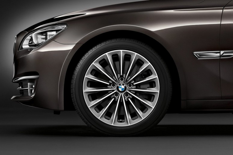 BMW обновило линейку моделей 7-й серии 2013 [фото]