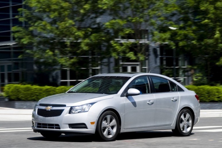 GM отзывает 500 000 Chevrolet Cruze из-за опасности возникновения пожара