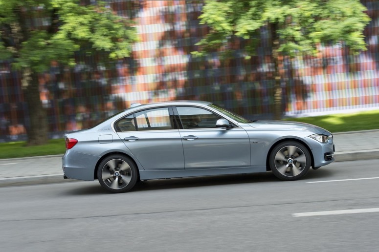 2013 BMW ActiveHybrid 3: официальная информация и фото