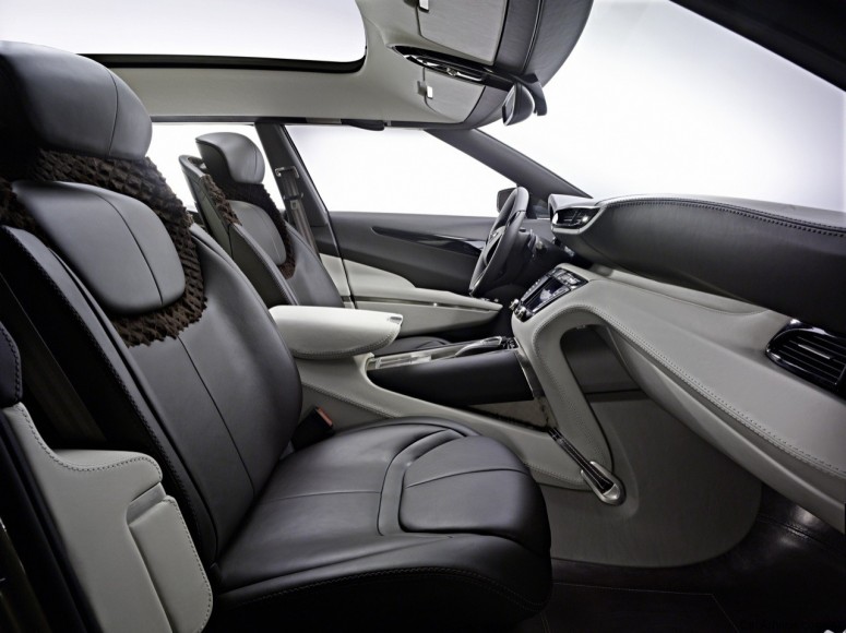 Внедорожник Aston Martin Lagonda будет построен на платформе Mercedes GL