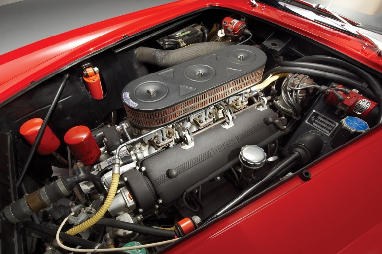 Редкую Феррари продадут на аукционе: Ferrari 250 GT California Spyder
