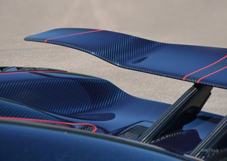 Koenigsegg показал первые изображения Agera R BLT