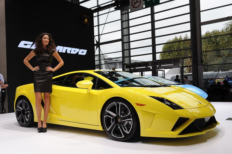 2013 Lamborghini Gallardo получает рестайлинговую улыбку и попу