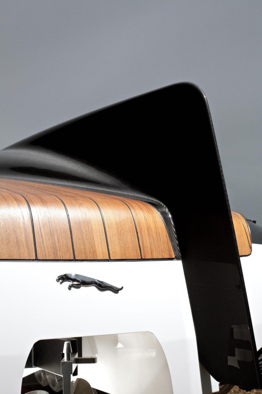 Дизайнеры Jaguar показали концепт быстроходного катера [фото]