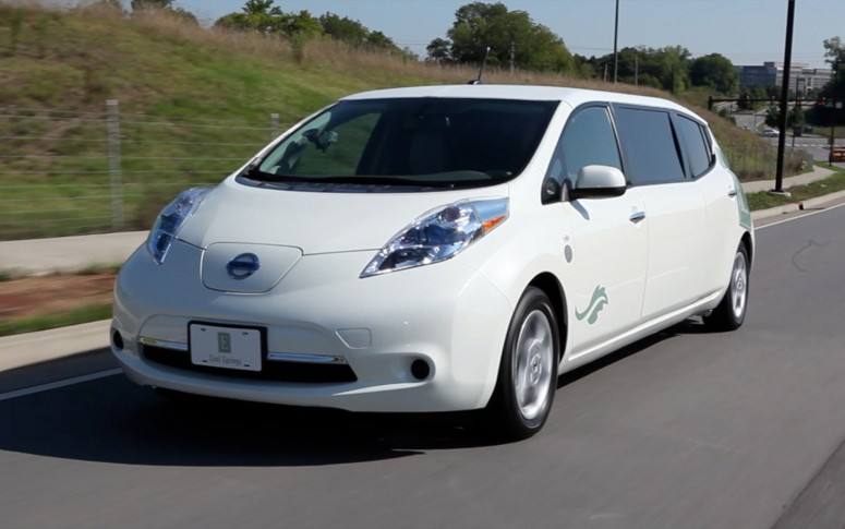 Первый электрический лимузин Nissan Leaf продают с молотка