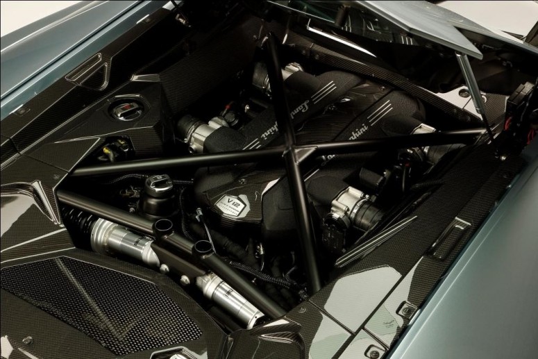 2013 Lamborghini Aventador Roadster: первая информация [фото]