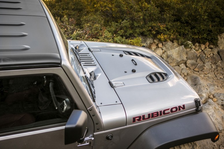 2013 Jeep Wrangler Rubicon: самый внедорожный вариант [фото]