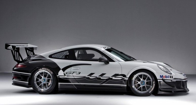 Porsche представил готовый к гонкам 911 GT3 Cup