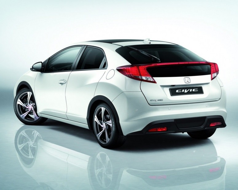 В Европе продажи 2013 Honda Civic «оживят» спорт-пакетом Aero Pack