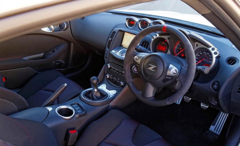 2013 Nissan 370Z Nismo: спортпакет для купе [фото]