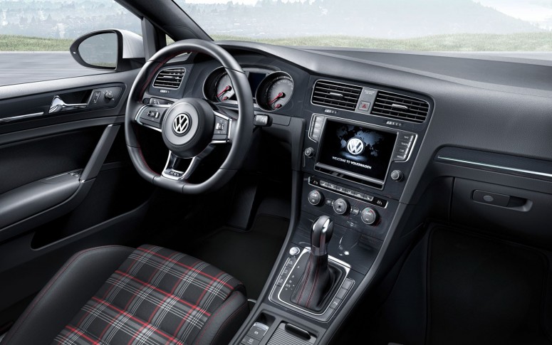 Европейский Volkswagen Golf GTI готовится к Женевскому автосалону