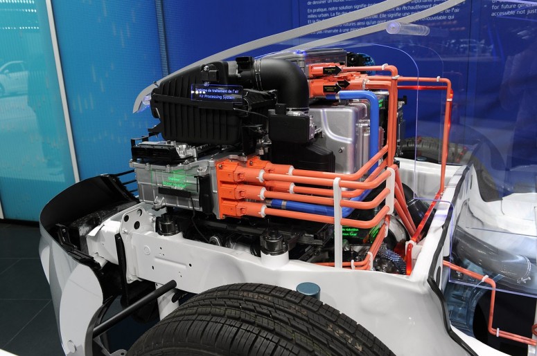 Hyundai запустил в производство ix35 на топливных элементах