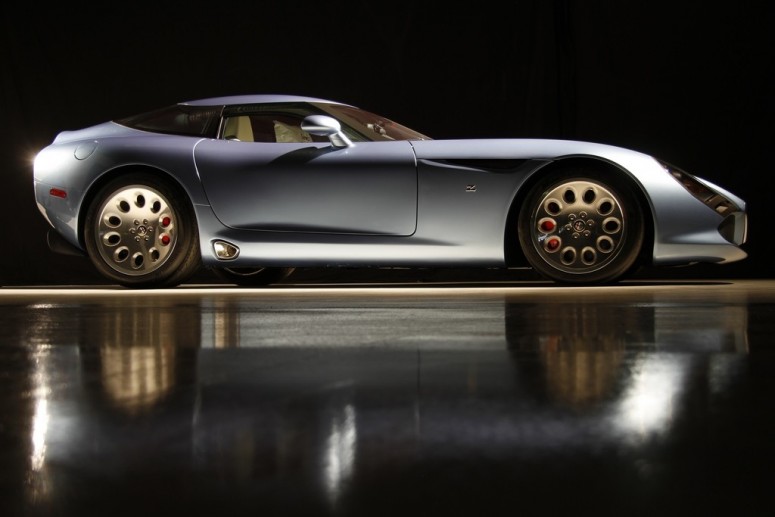 Последнее купе Alfa Romeo Stradale TZ3 покажут на конкурсе элегантности