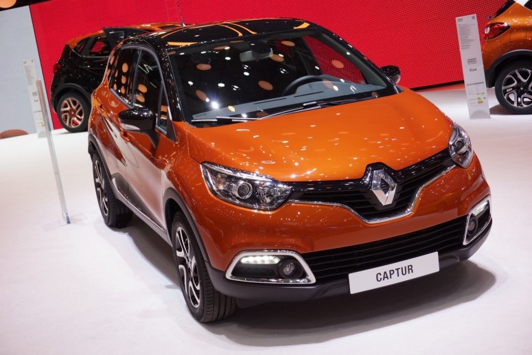 Новый Renault Captur синтезировал все лучшее из мира MPV, SUV и hatch [3 видео]