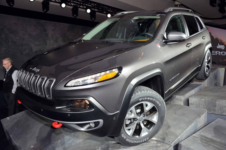 Новый 2014 Jeep Cherokee представили в Нью-Йорке [5 видео]