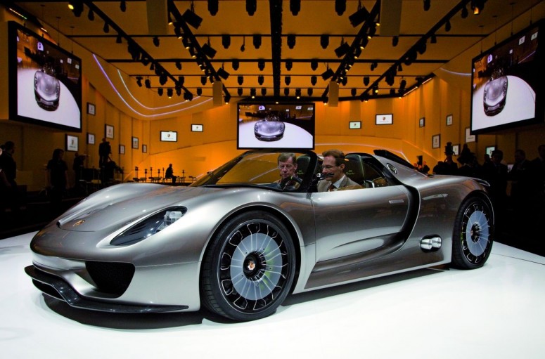 Porsche расширяет спектр силовых агрегатов