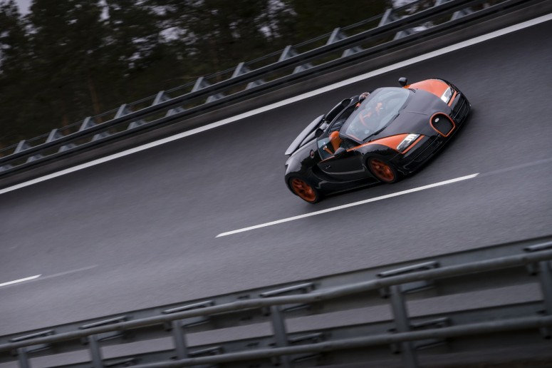 Bugatti Veyron WRC вновь самый быстрый родстер - 408,84 км/ч [фото]