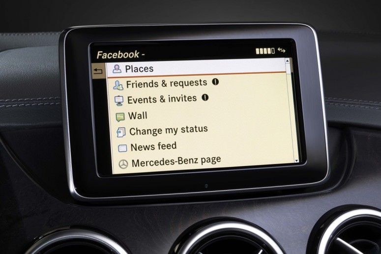 Регуляторы США объявляют войну Facebook и Twitter в автомобилях