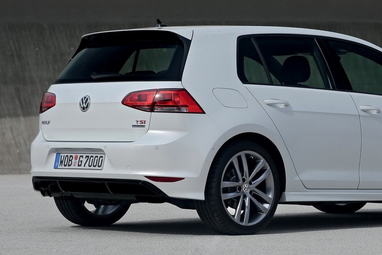 VW предложил дополнить новый Golf 7 пакетами R-Line
