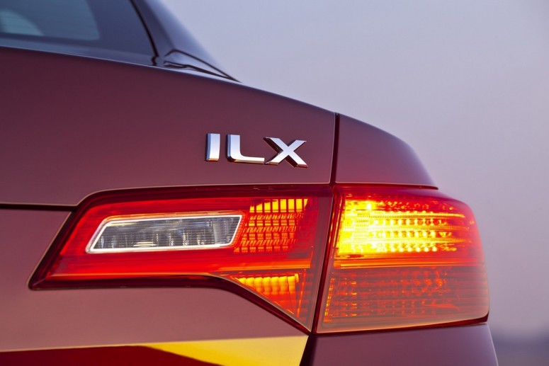 2014 Acura ILX обновилась и стала дороже на тысячу долларов