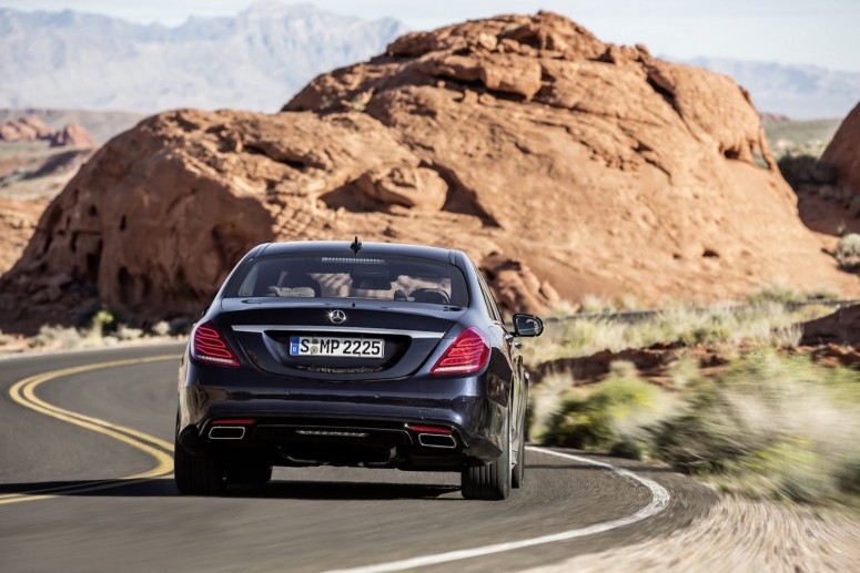 Новый Mercedes S-Class открыл дверь к автономному вождению машин