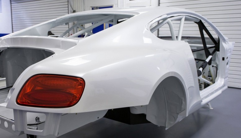 Bentley готовится вернуться к гонкам с версией GT3 V8