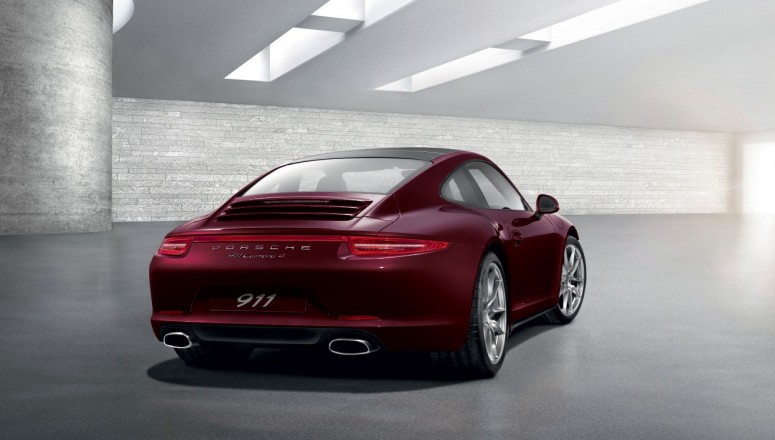 Porsche выпускает 911-й в честь главного магазина Москвы [фото]