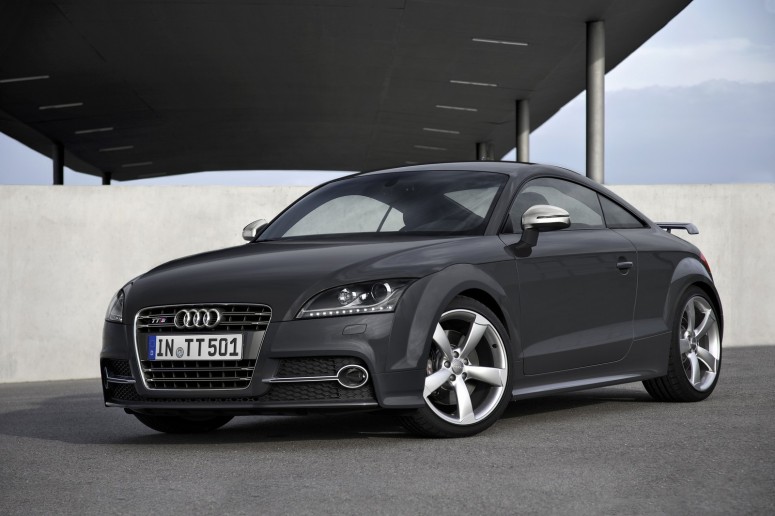 Audi выпустит праздничное TTS Competition
