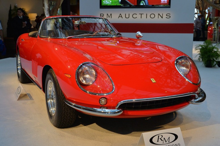 Ferrari 275 GTB продали за рекордные ,5 миллиона [видео]