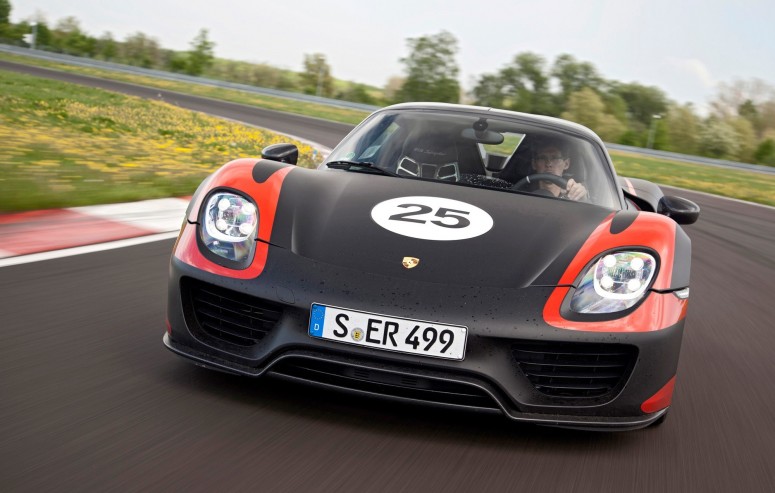 Porsche задумалось над четырехместным вариантом супергибрида 918 Spyder