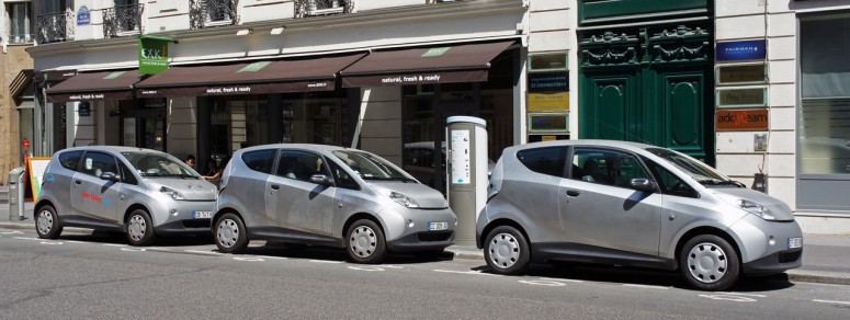 Renault и Bollore разработают 3-местный электрокар