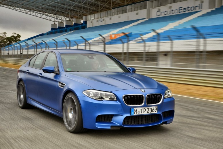BMW добавило новые двигатели и полноприводные модели
