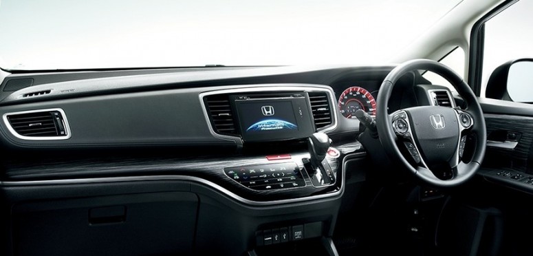 Пятую итерацию Honda Odyssey начали продавать в Японии