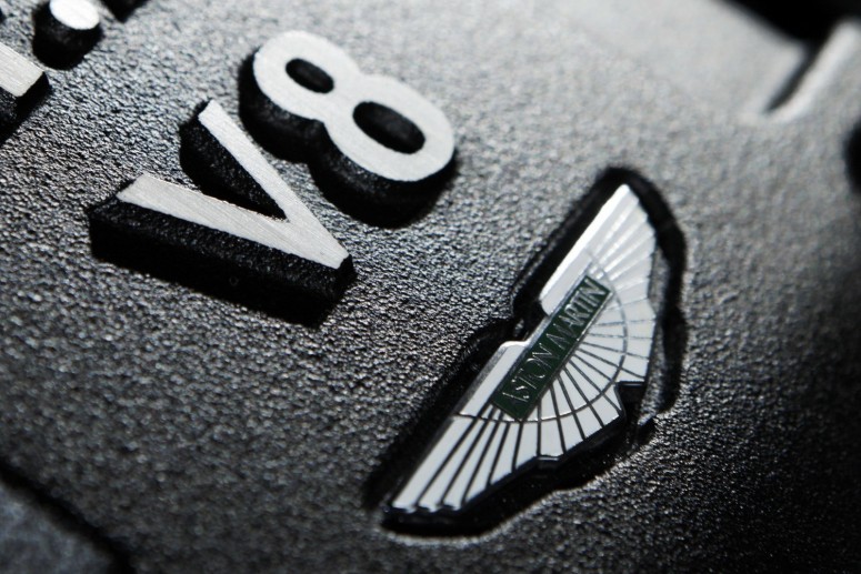 Daimler получит до 5% акций Aston Martin за разработку моторов