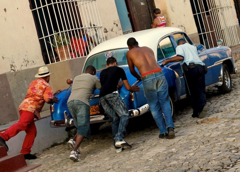 На Кубе сняли запрет на покупку новых автомобилей