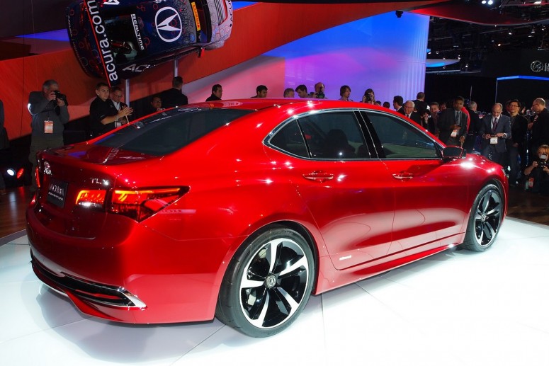 2015 Acura TLX: прототип среднеразмерного седана в деталях