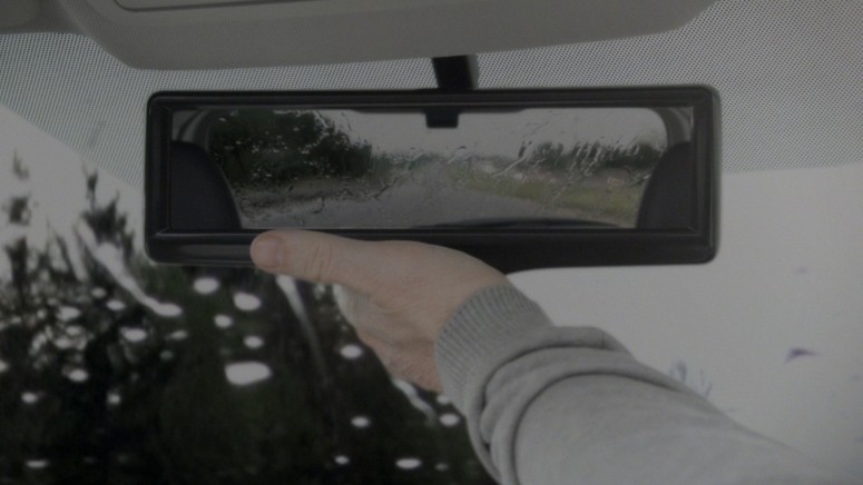Nissan разработал ЖК-зеркало заднего вида [видео]