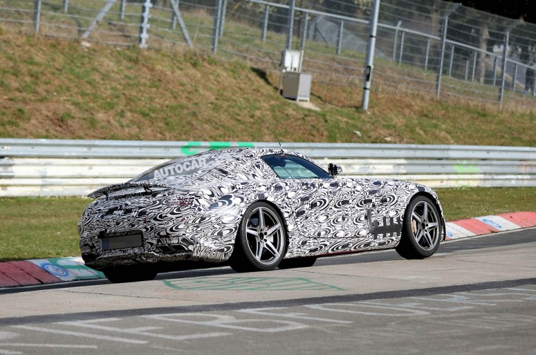 Mercedes GT AMG усиленно готовится к летнему дебюту