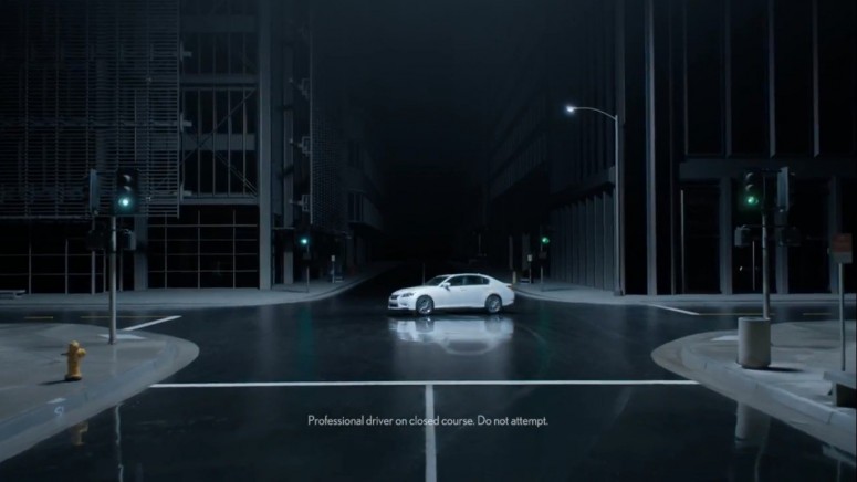 Lexus ввязывается в рекламную войну [видео]